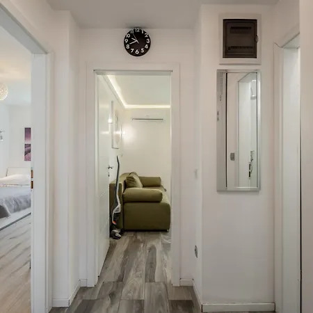 2 Bedroms Free Parking Apartman Split