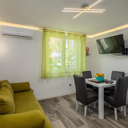 דירה 2 Bedroms Free Parking ספליט