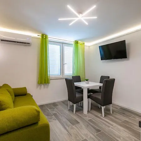 2 Bedroms Free Parking Apartman Split