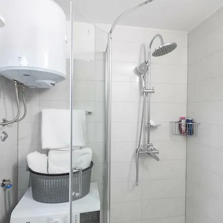 2 Bedroms Free Parking Apartman Split